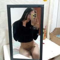 Lucia_foxxx webcam model