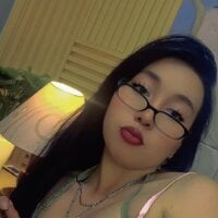 matildaferrari303av webcam model
