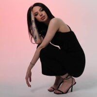 Hoorny_psyy's Offline Chat Room