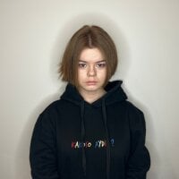 CorneliaFlyn's Offline Chat Room