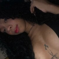 Chey_petite