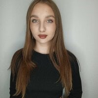 LouiseHart 离线聊天室