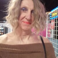 CelineFucks2-0 Offline chatroom