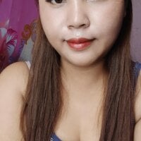 pinaymom31 webcam model