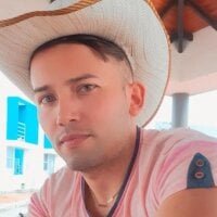 cristopher_sex's Offline Chat Room