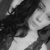 MermaidRose365 Adlı Modelin Çevrimdışı Sohbet Odası