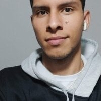 Jireh_2003's Offline Chat Room