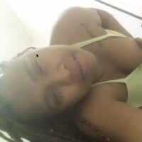 MallyTripleXXX's Offline Chat Room