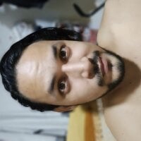 castellano513's Offline Chat Room