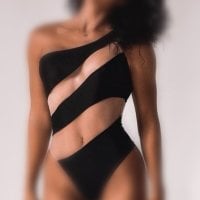 LucyXLoves' Offline Chat Room