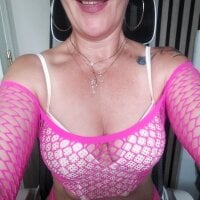 xxNoeliaxx webcam