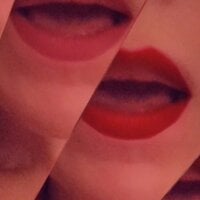 غرفة دردشة SecretSinderella دون اتصال