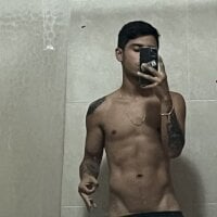 Bon_cake's Offline Chat Room