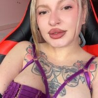 Mia_Kamp