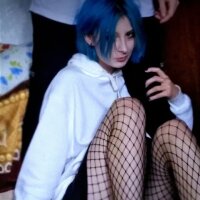 Blonde_lovee's Offline Chat Room