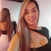 xamaysmith_'s Profile Pic