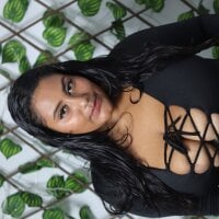 Model sexy_curvi420