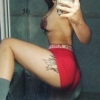 redbubbbles21's Offline Chat Room