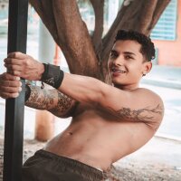 levi_ferrer webcam model