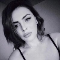 LarisseBelle model avatar