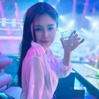 susu125216 webcam model