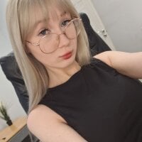 Olivia_North webcam