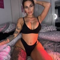 Model Rosieredxox
