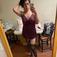 Cross_dresser_p_np's Offline Chat Room