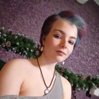 Sunny_Cute18's Offline Chat Room