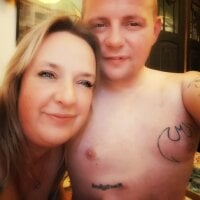 LadyLMasterJ's Offline Chat Room