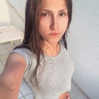 ANGELA_BANX's Offline Chat Room