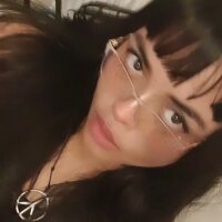 AlexAndCassie офлайн чат стая