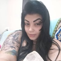 Cubanitaxxx webcam model