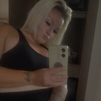 smoothlikemilk09 webcam model