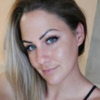 SweetTinahot webcam