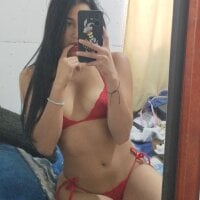 Submisive_Mia's Offline Chat Room