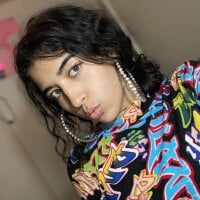 Milfshorty: офлайн-чат