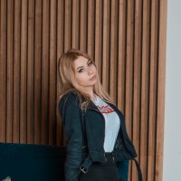 غرفة دردشة KatieSilk دون اتصال