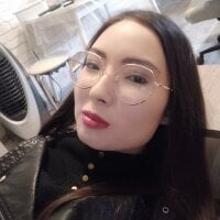 Nia_min's Offline Chat Room