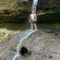 ZzXxxxxxxxxXzZ's Offline Chat Room