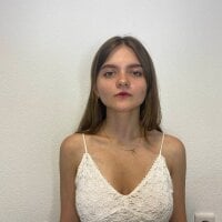 غرفة دردشة AIiTish دون اتصال