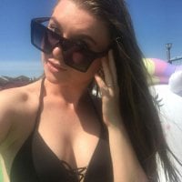 NataliAndrews' Offline Chat Room