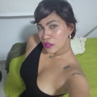 lunapinky's Profile Pic