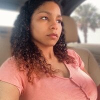 youngbunnie's Offline Chat Room