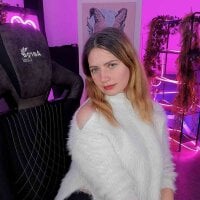 AleksaLaurent webcam model