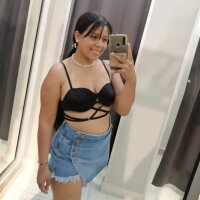 luna_maya7's Offline Chat Room