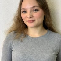 EmiIyEvans' Offline Chat Room