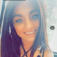 StrawberryJellyX's Offline Chat Room