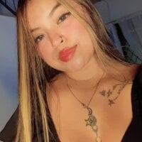 Emily_Lit webcam model