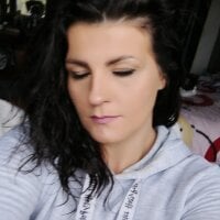 sammy69u2f9's Offline Chat Room